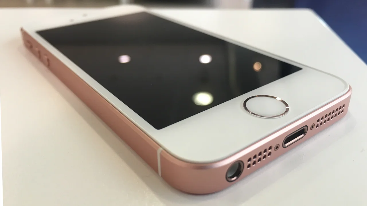 Speculations Increase as Apple Suggests Upcoming iPhone SE 4 Features