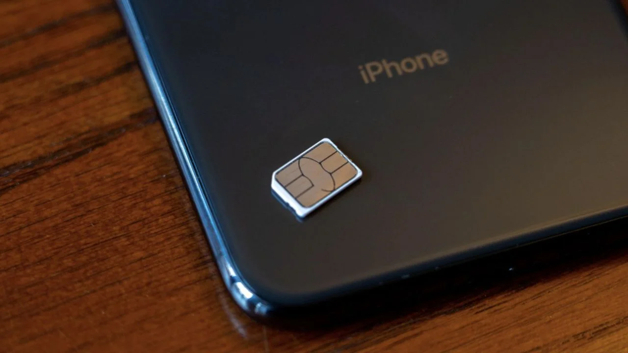 iPhone 16 Without SIM Tray: A Global Comparison and the Case for eSIM